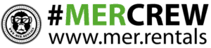 Logo von MER Klang in Grün auf schwarzem Hintergrund, symbolisiert den Markennamen eines führenden Dienstleisters in der Veranstaltungstechnikbranche.